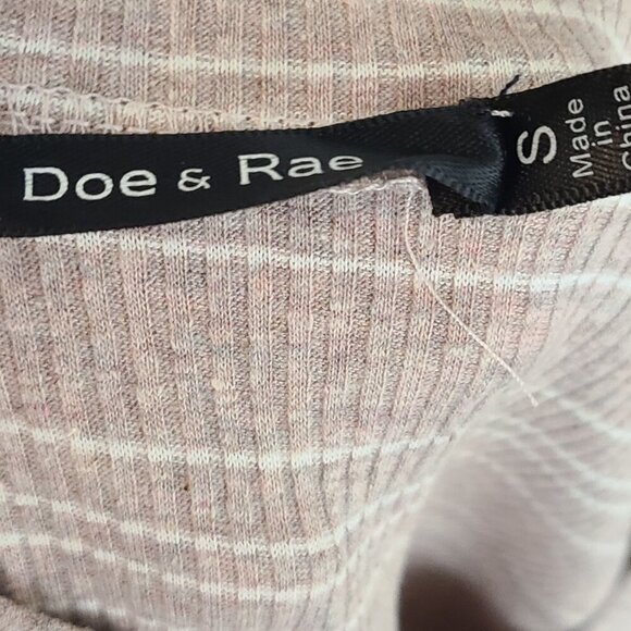 253. Doe & Rae NWT Women's Long Sleeve Pullover Top Tan & Cream Stripes - Picture 8 of 9